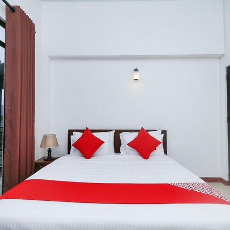 Delphin Hotel Нувара-Элия Номер фото