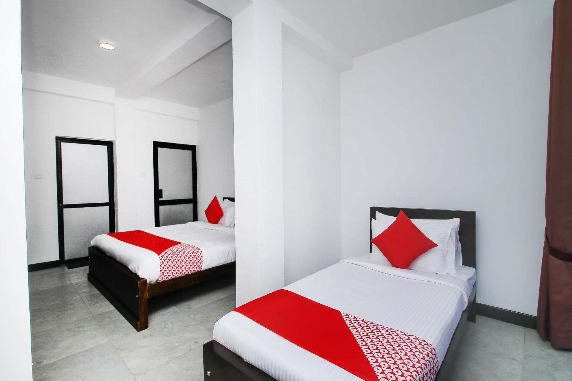 Delphin Hotel Нувара-Элия Номер фото