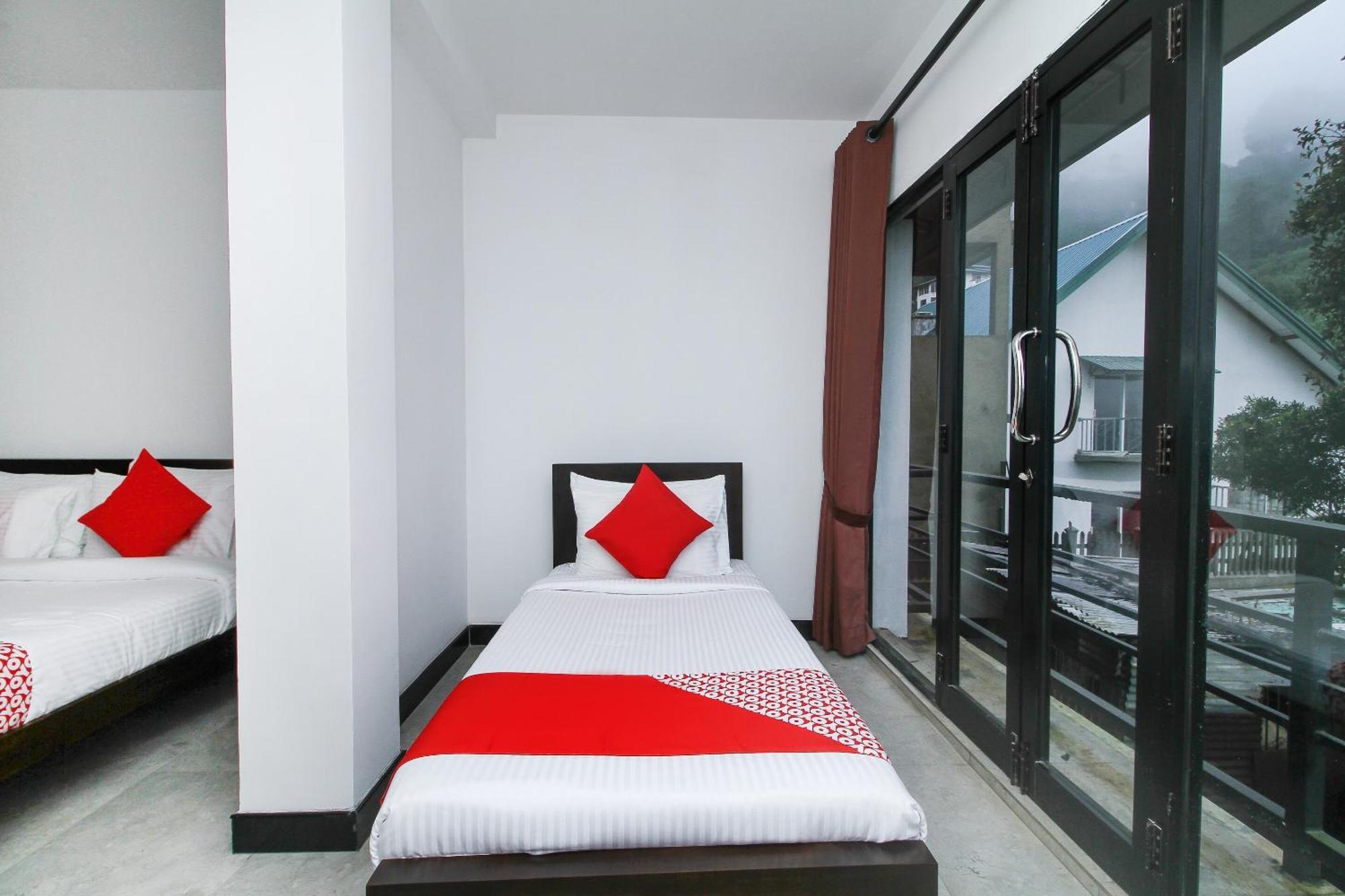 Delphin Hotel Нувара-Элия Номер фото