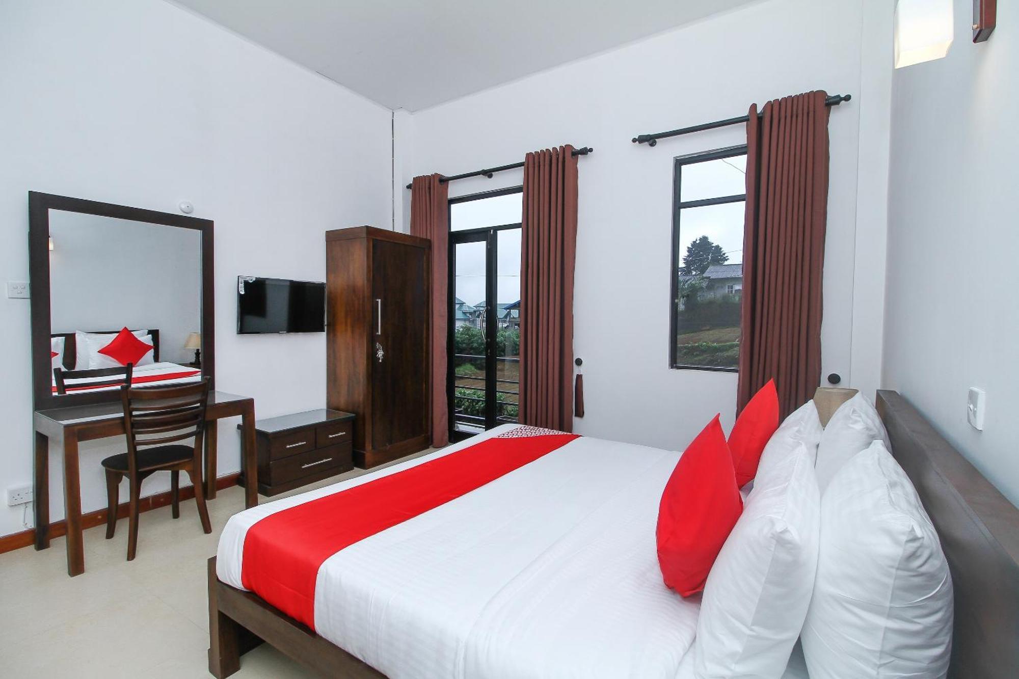 Delphin Hotel Нувара-Элия Номер фото